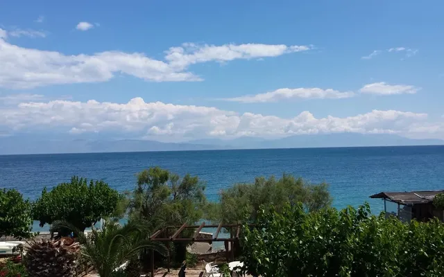 Отдельный дом в Акрата