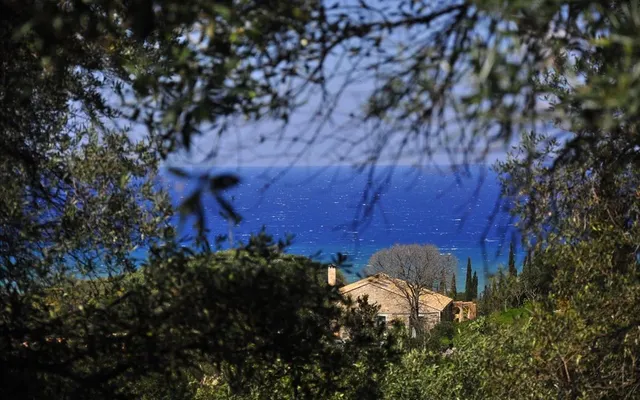 Земельный участок в Corfu