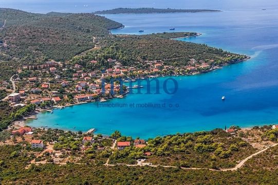 Земельный участок в Оребич