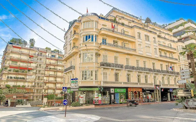 Квартира в Монако-Вилле