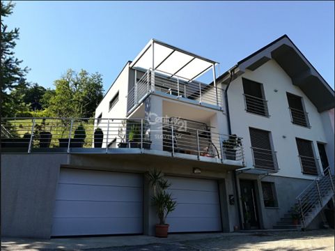 Таунхаус в Хоче