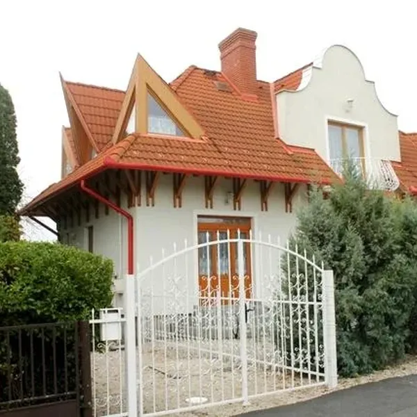 Отдельный дом в Пониарквашег, фото 1