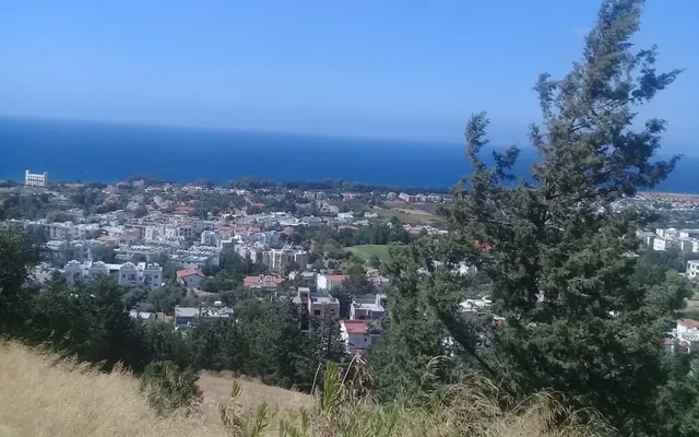 Земельный участок в Кирения