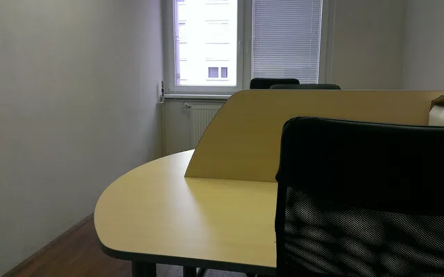 Офис в Любляна