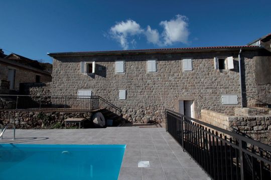 Вилла в Забрдже