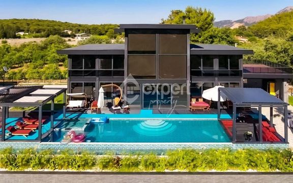 Вилла в Барбарос Махаллеси