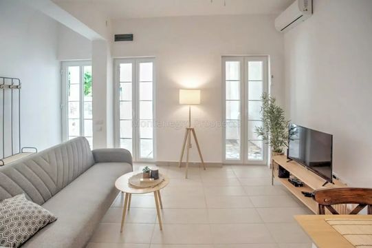 Отель в Баошичи