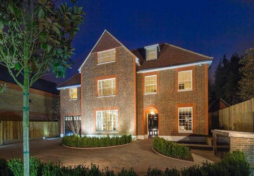 Отдельный дом в Лондон