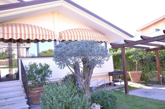 Таунхаус в Рим