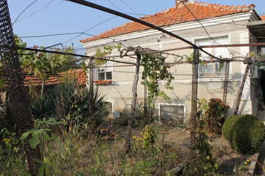 Отдельный дом в Карнобат