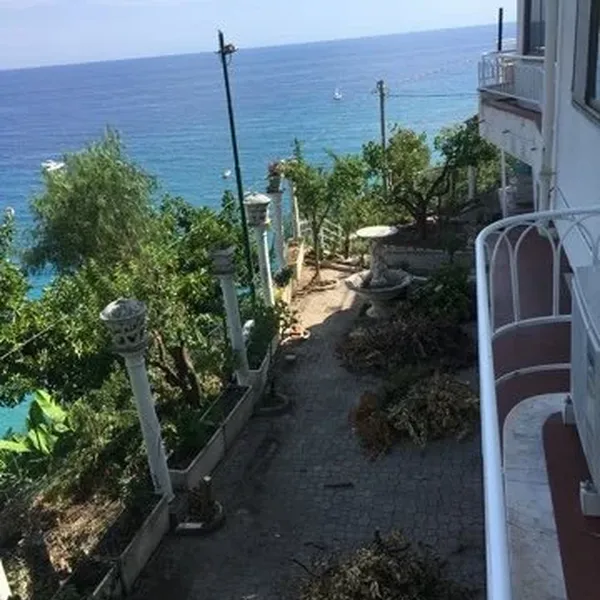 Вилла в Оспедалетти, фото 1
