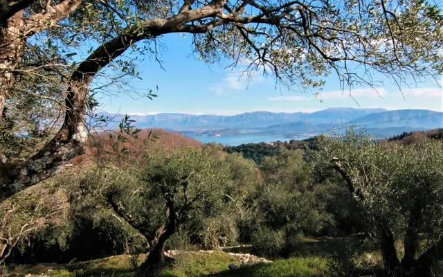 Земельный участок в Corfu