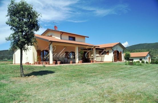 Вилла в Кастильоне-делла-Пеская