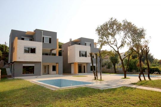 Вилла в Утеха