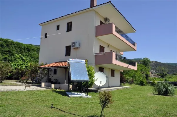 Вилла в Aristotle University of Thessaloniki