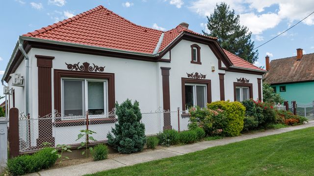 Дом в Залакарош