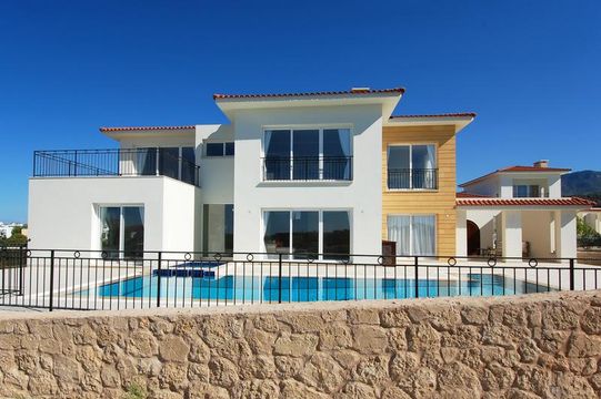 Вилла в Кирения