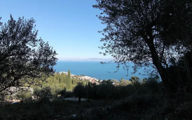 Земельный участок в Corfu