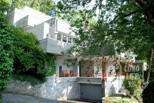 Вилла в Испра