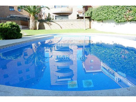 Квартира в Кастельдефельс