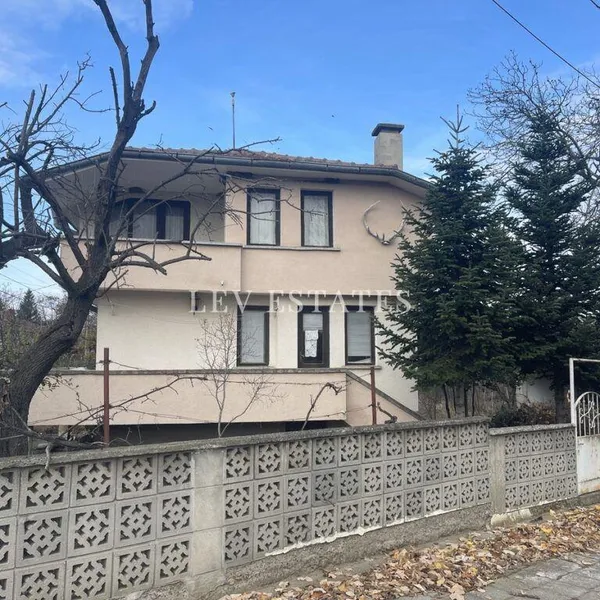 Дом в Стара Загора, фото 1