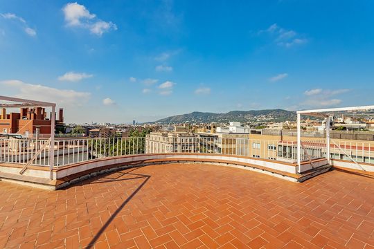 Квартира в Барселона