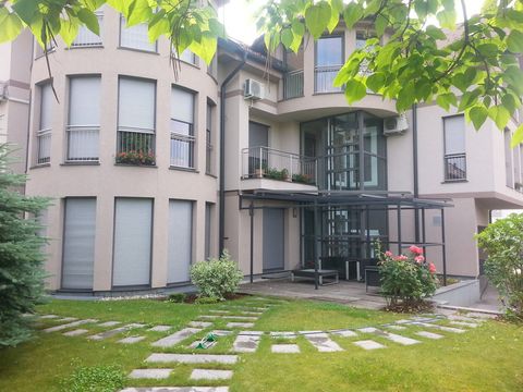 Дом в Любляна