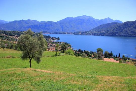 Земельный участок в Комо