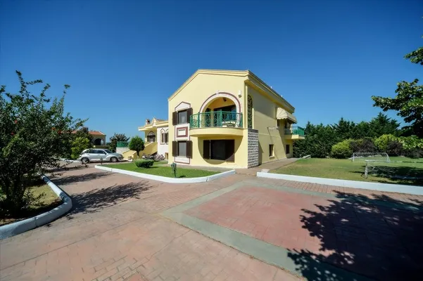Вилла в Микра