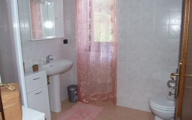 Вилла в Кастельнуово-ди-Гарфаньяна