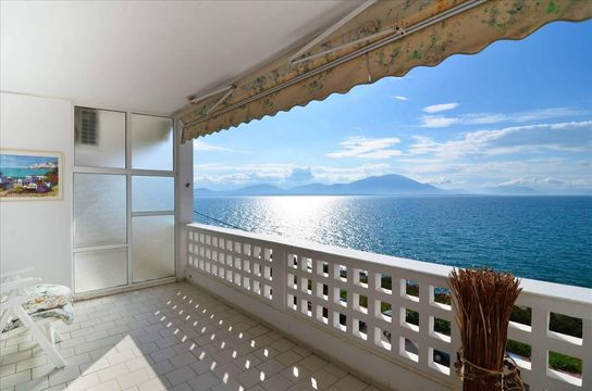 Квартира в Эвбея