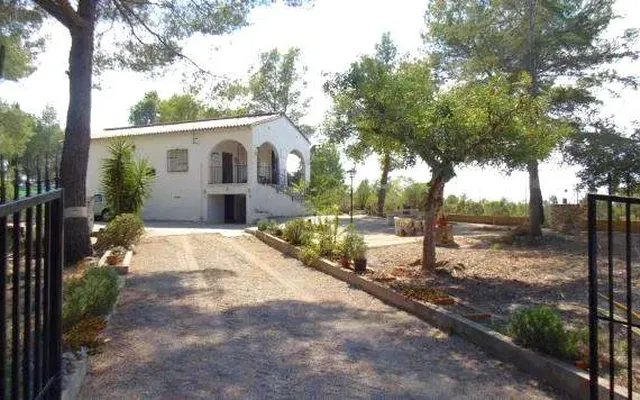 Вилла в Каркахент