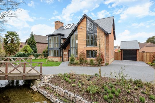 Дом в Стокбридж