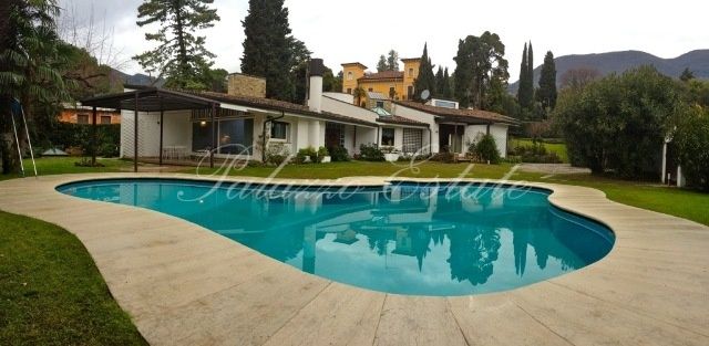 Вилла в Гардон Ривьера