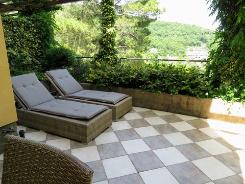 Квартира в Мощеничка-Драга