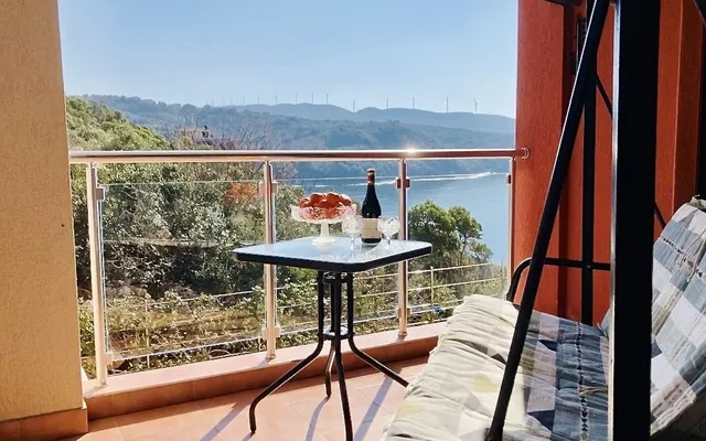 Квартира в Добра Вода