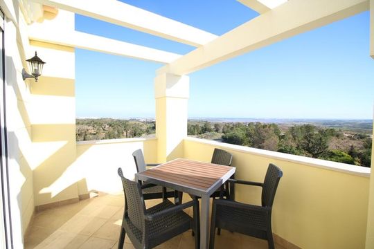 Таунхаус в Каштру-Марин