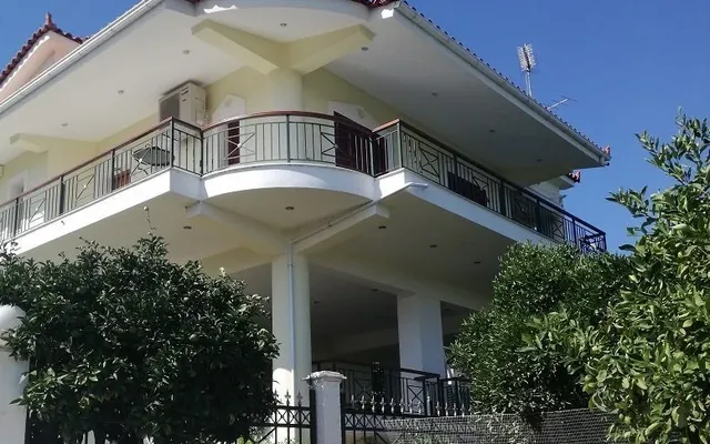 Отдельный дом в Коринф