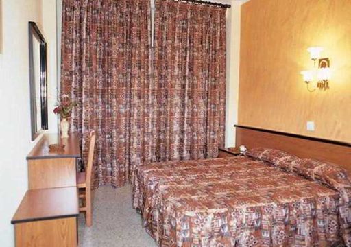 Отель в Калелья-де-Палафружель