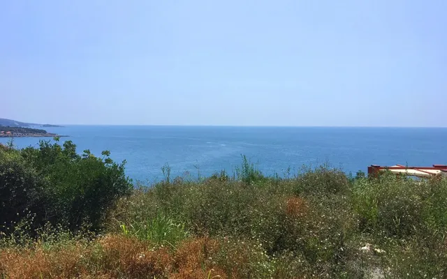 Земельный участок в Добра Вода