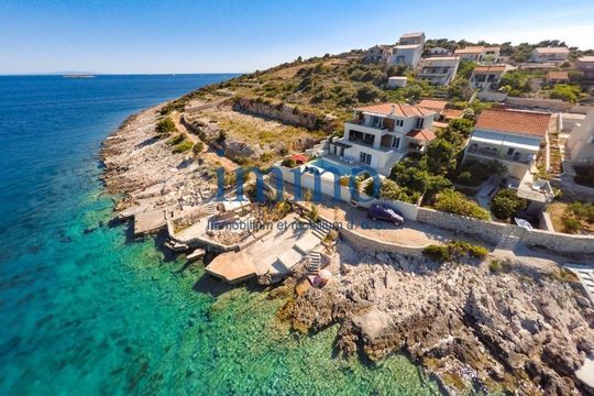 Вилла в Рогозница