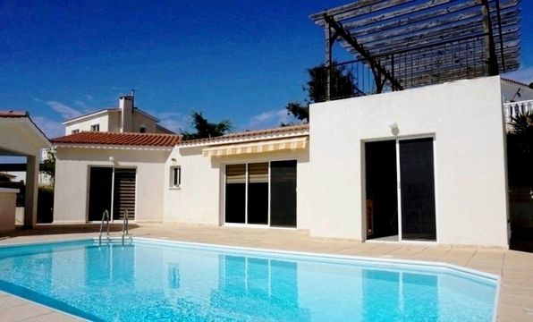 Вилла в Тала