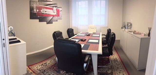 Офис в Турин