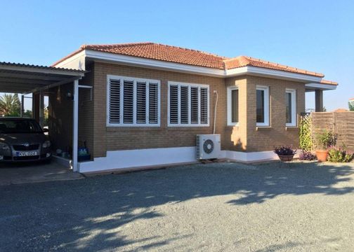 Бунгало в Лимассол