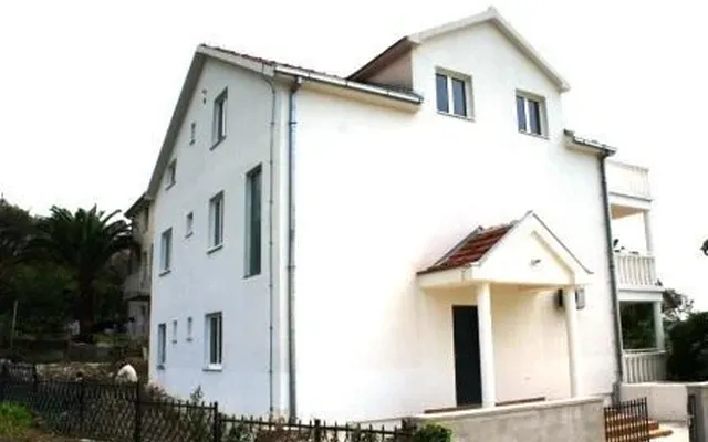 Квартира в Тиват