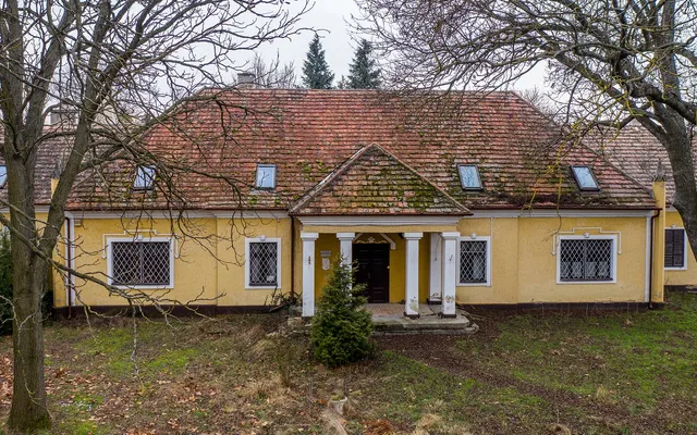 Отель в Шарвар