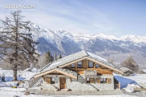 Chalets Campanules a La Tzoumaz in Riddes