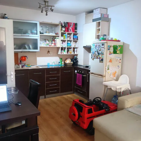 Квартира в 4-тирайон, фото 1