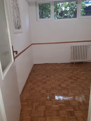 Студия в Белград