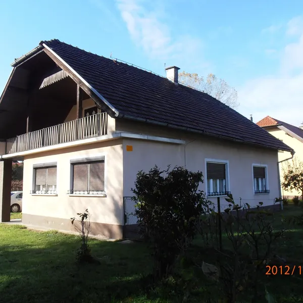 Дом в Птуй, фото 1